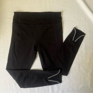 Athleta 7/8 length legging with reflectors size women’s small